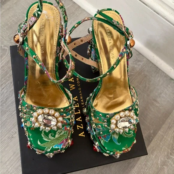 Floral Embellished Green Heels - Picture 11 of 11